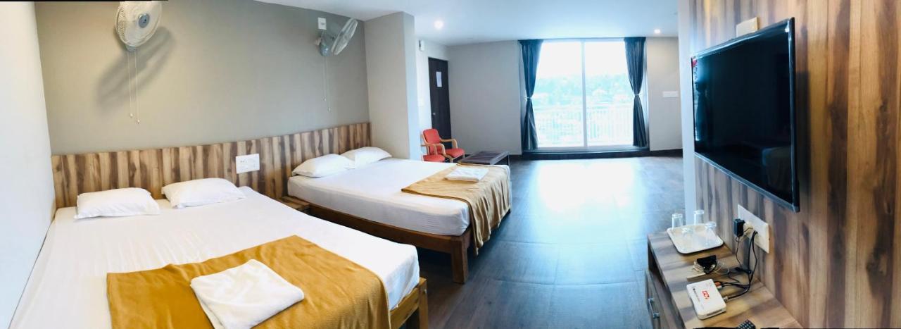 Sharada Residency Hotel Somvarpet Ngoại thất bức ảnh